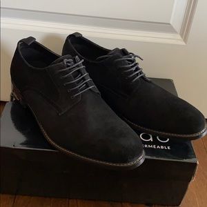 Blondo // Men’s Black Suede Shoes